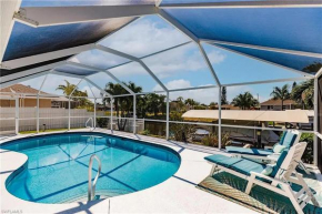 Pool, Gulf Access, Sleeps 6 - Villa Summer's Day